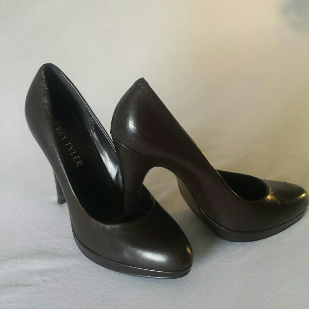 💕Jeffery Tyler* Heels